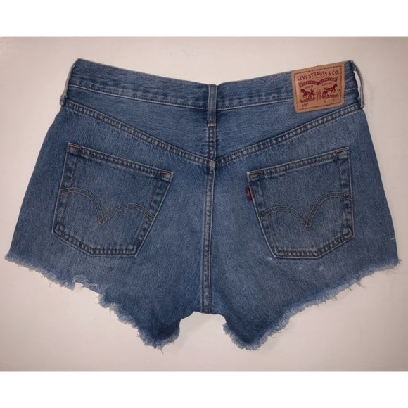 Levi’s 501 Cutoff Denim Distressed Shorts - Picture 6 of 6